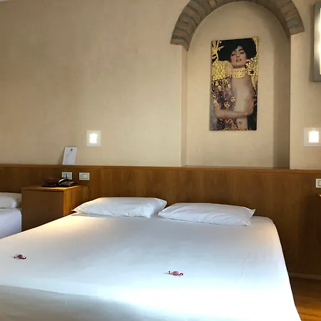 Hotel Eurohotel 3*